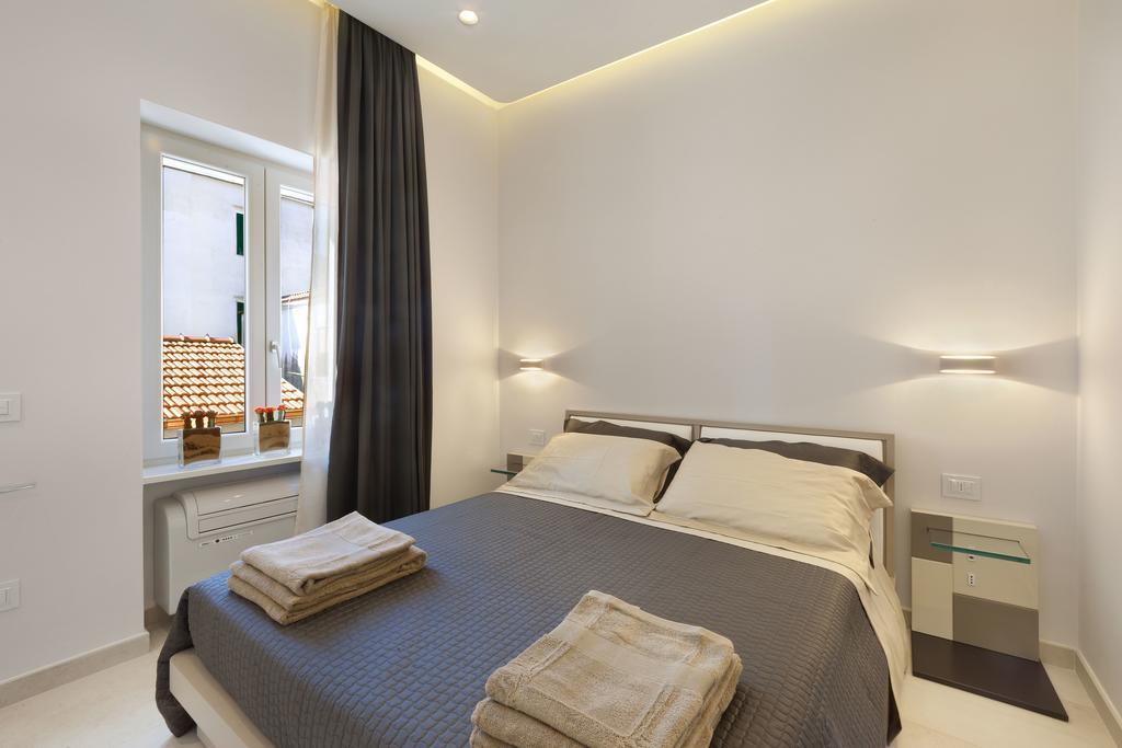 Estate4Home - Surreo Luxury B&B ซอร์เรนโต ห้อง รูปภาพ